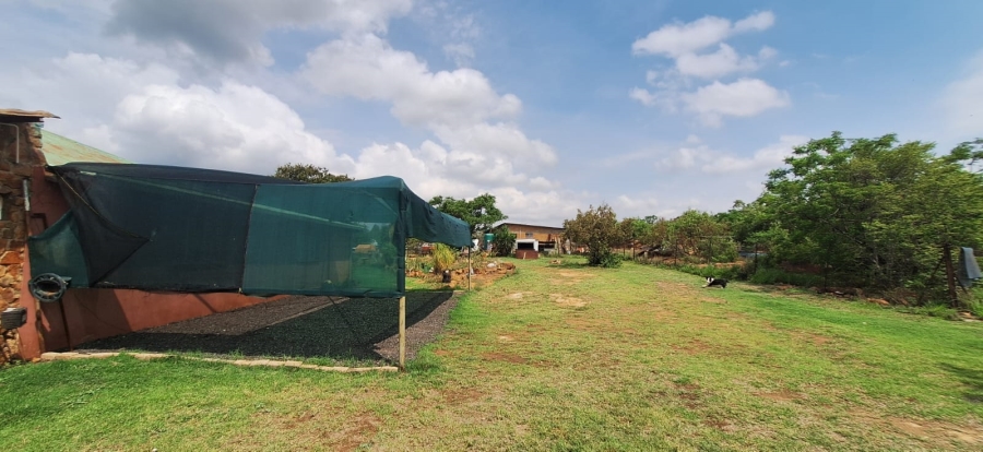 6 Bedroom Property for Sale in Rustenburg Rural North West